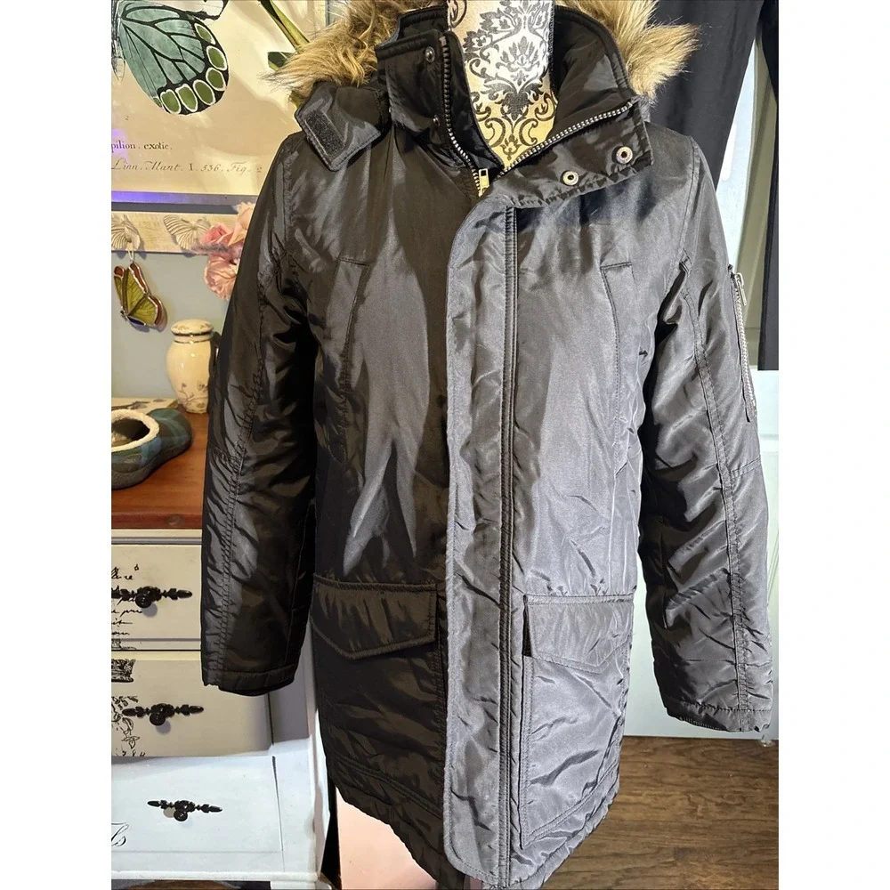 H&M Girls Parka Sz 11-12 Y With Removable Fur Trimmed Hat. Fits Like Ladies S.